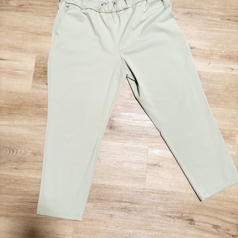 Women’s Light Sage Pull-On Trousers